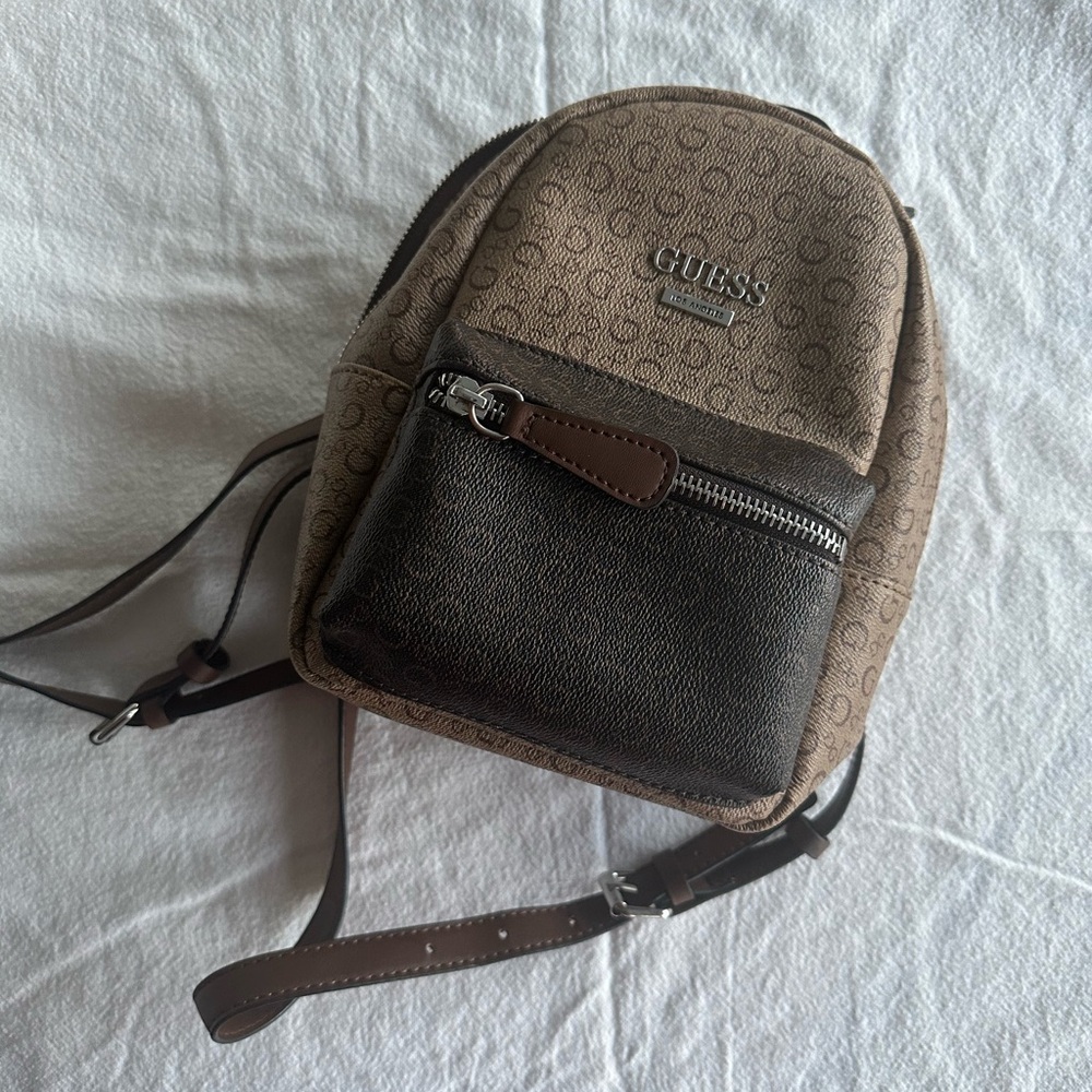 Mini bag pack GUESS